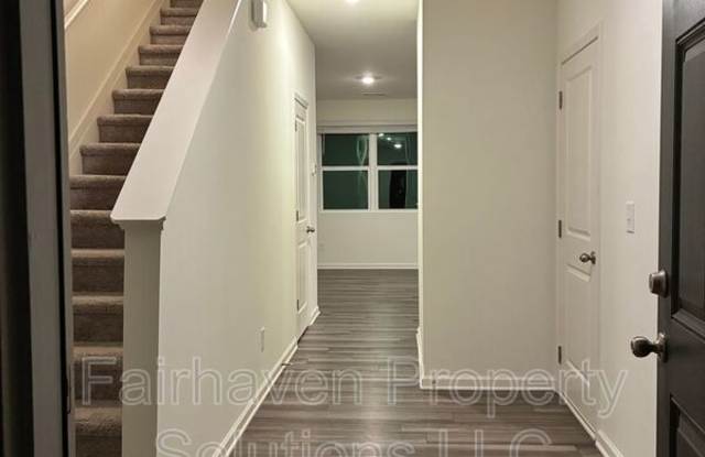 1050 Paddington Drive