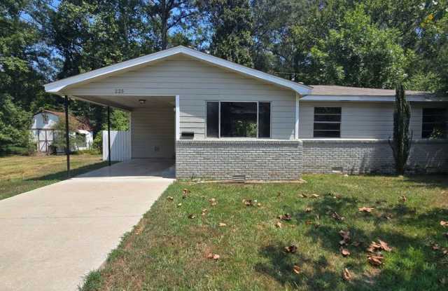 Photo of 225 Laurel St