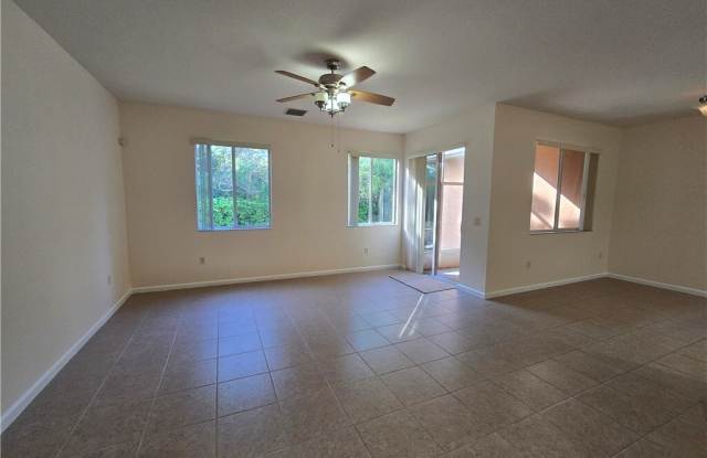 2549 STOCKBRIDGE SQUARE SW