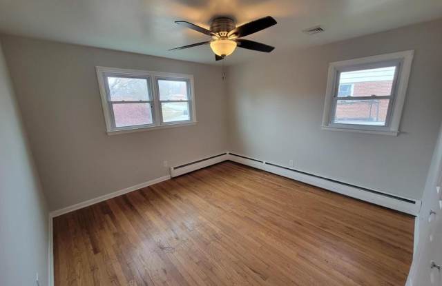 2207 E HUNTINGTON DRIVE