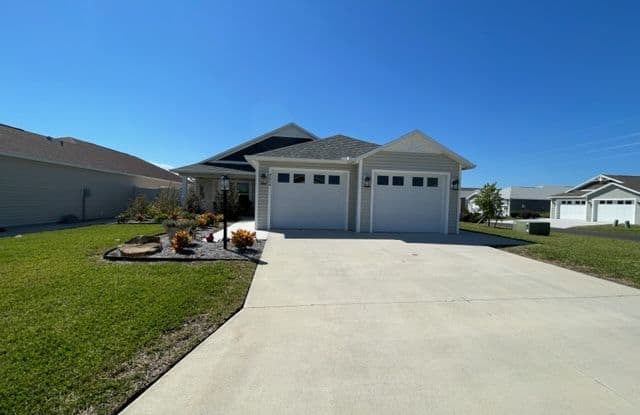 4894 Brock Ct