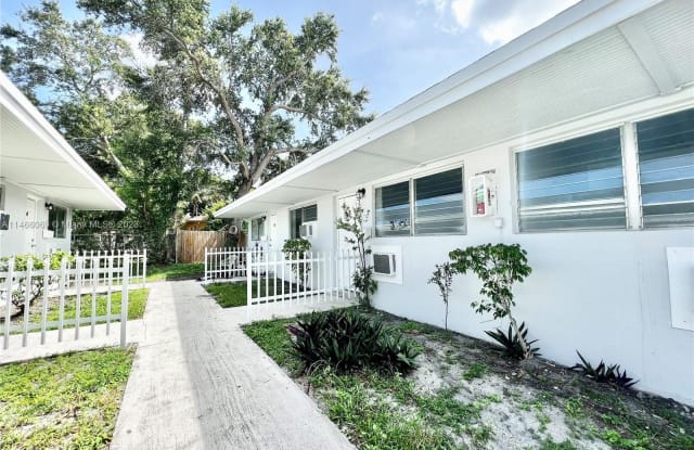 707 SW 5th St - 707 Southwest 5th Street, Dania Beach, FL 33004