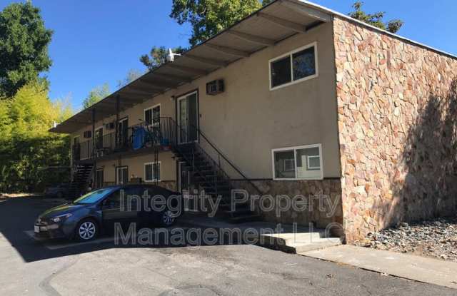516 NW A St. Apt F