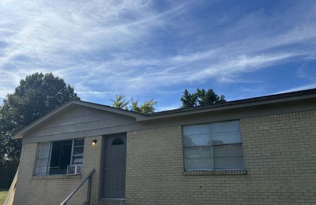 Photo of 114 Jelk St - 1