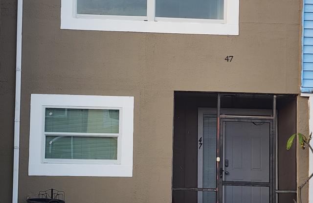 Photo of 3001 S Pines Drive