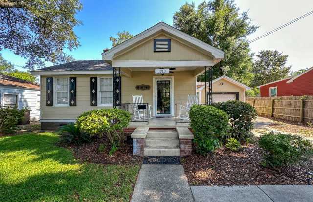 2 bedroom 1 bath remodeled cottage home in Downtown Pensacola