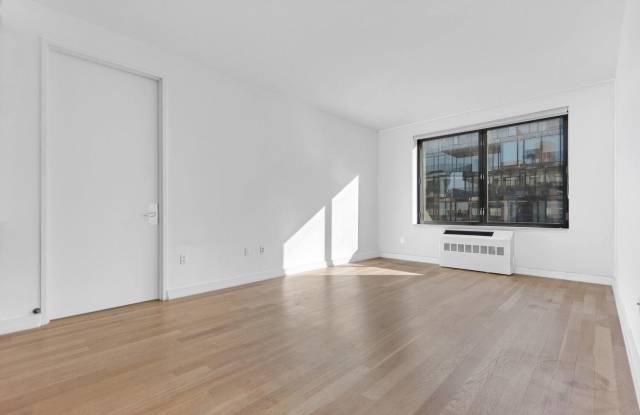 Photo of 21-45 44TH Drive unit: 5G