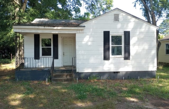 2916 Plainview Road - 2916 Plainview Road, Homeland Park, SC 29626