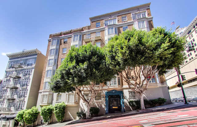 655 POWELL Apartments