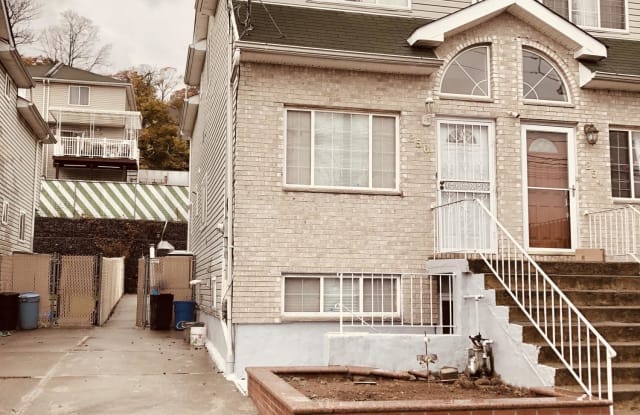 256 Rhine Avenue - 256 Rhine Avenue, Staten Island, NY 10304