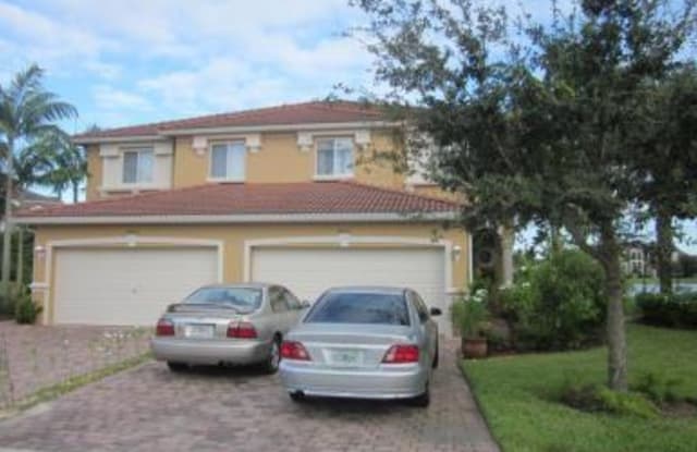 10023 Chiana CIR - 10023 Chiana Circle, Fort Myers, FL 33905