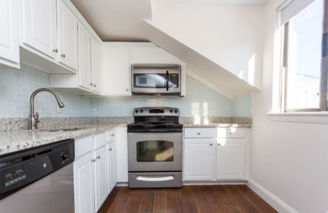 Bowdoin School Apartments