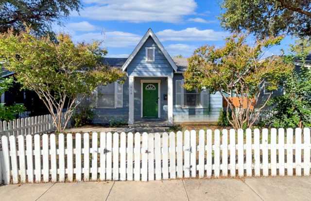 Photo of 919 Ripley Ave