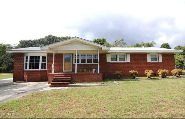 219 Woodland Drive - 219 Woodland Drive, Wilmington, NC 28403