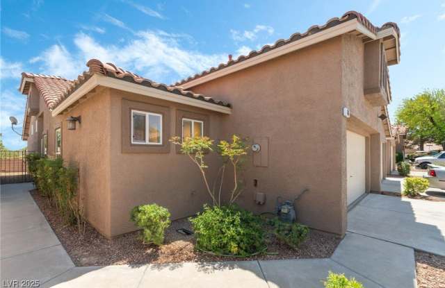 386 ROSADO SPRINGS Street