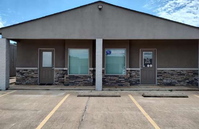 Photo of 1325 E Shannon Road E