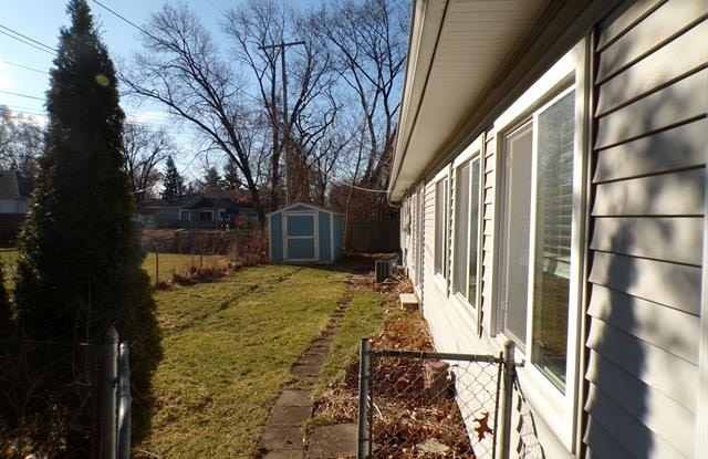 3221 UNION LAKE Road