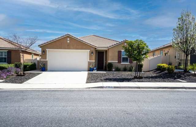 Beautiful Single-Story 3-Bedroom Home in Beaumont's Fairway Canyons HOA! - 35964 Michelle Lane, Beaumont, CA 92223