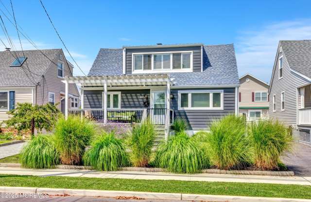 Photo of 316 16th Avenue