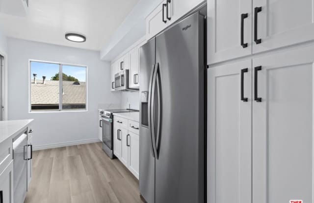 Photo of 7949 Selma Ave unit: 12