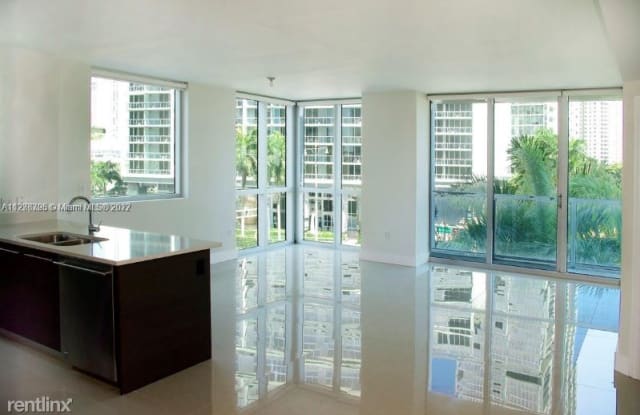 500 Brickell Ave 401 - 500 Brickell Ave, Miami, FL 33131