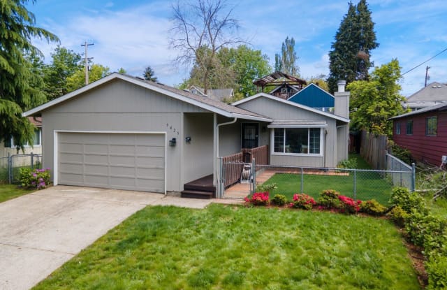 9425 N Edison Street - 9425 North Edison Street, Portland, OR 97203