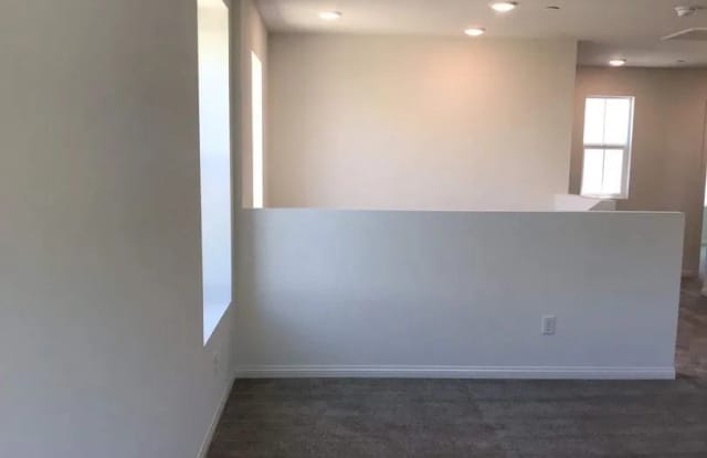 312 Pomegranate Street