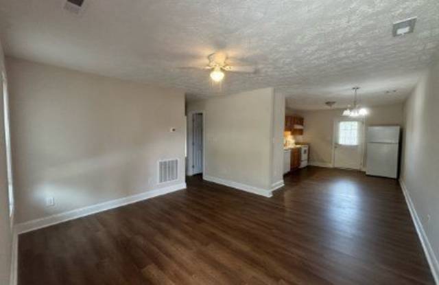 312 E Jenkins Street