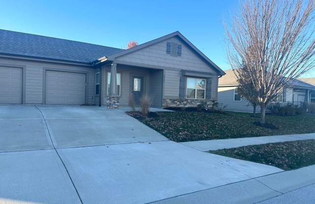 Photo of 2 Bed 1 Car Attached Villa in Blue Springs