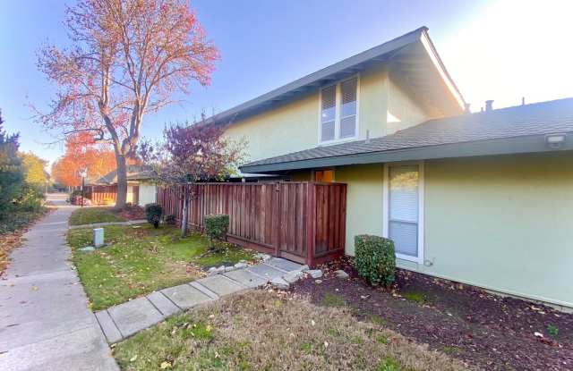 Spacious 2-Bedroom Condo Available for Rent in Fremont!