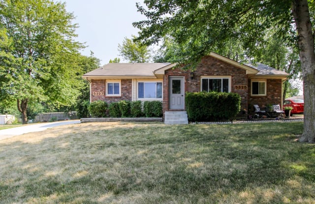 5327 Jennifer Drive - 5327 Jennifer Drive, Pleasant Hill, IA 50327