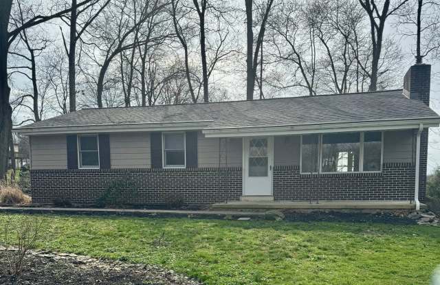 3 Bedroom 1.5 bath Country Setting Home - 5282 Bossler Road, Lancaster County, PA 17022