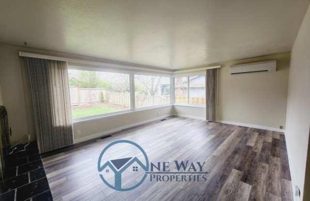 4624 Grandview Drive West