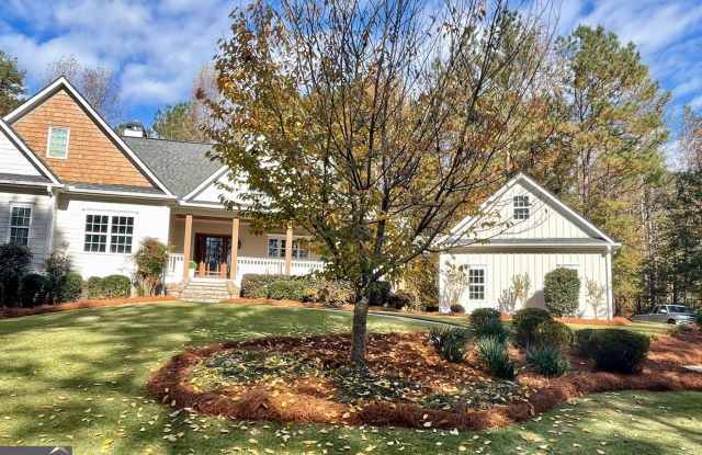 Photo of 886 Moore Road