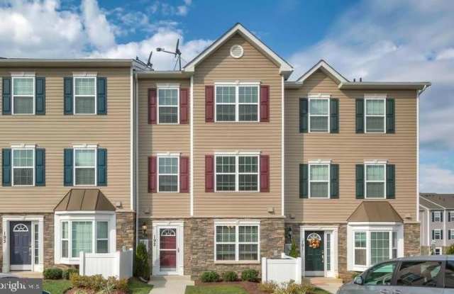 1913 LENNOX DR #192