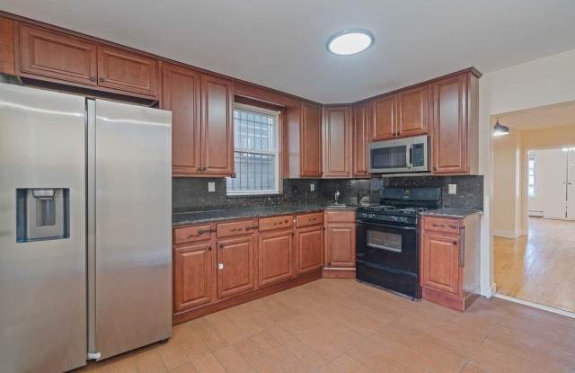 337 SUMMIT AVE