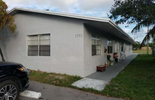 Photo of 1770 Sw 44th Ave
