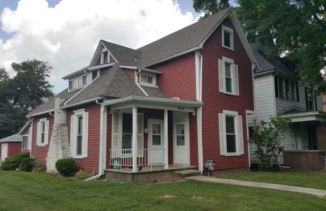 Photo of 824  826 W Ashland Ave