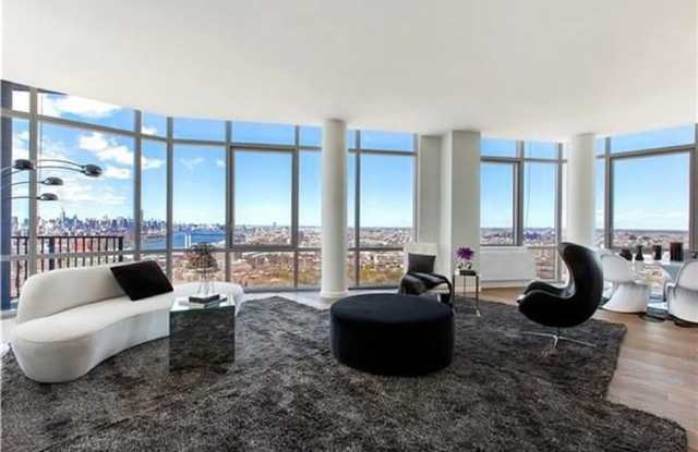 66 Rockwell Pl.