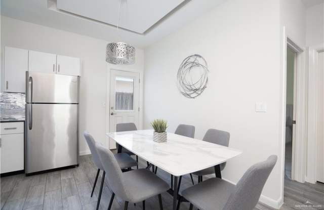 1704 W Garrison Drive