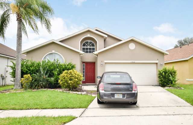 Exquisite 3 Bed 2 Bath Home For Rent in Orlando, FL AVAILABLE SEPTEMBER!!!