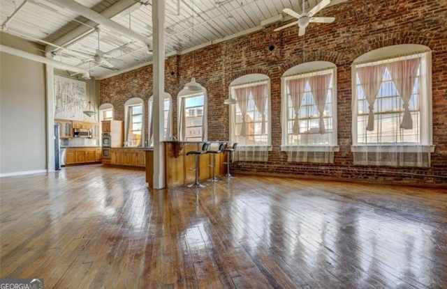 161 Mangum Street unit: 302