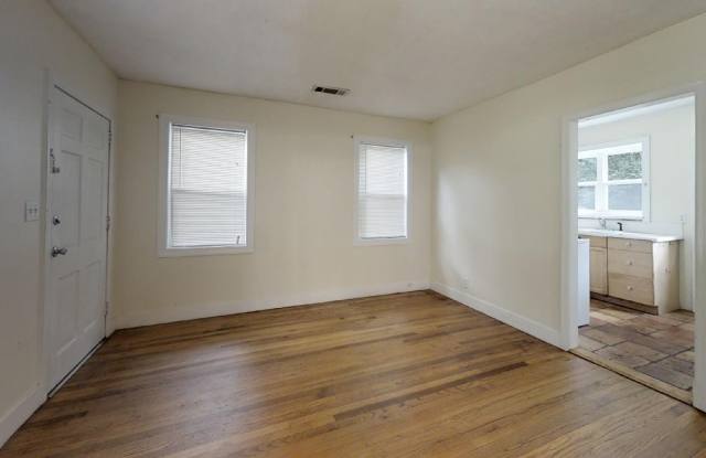 Lakeview Drive Cottage