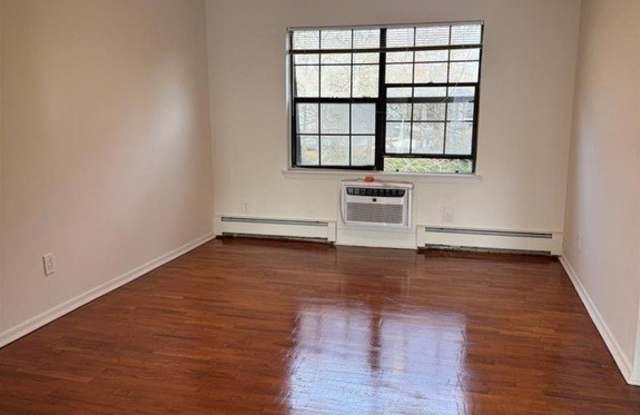 232 Collignon Way 1B