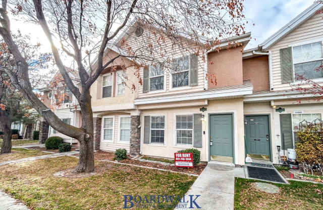 Stylish Draper Townhome with Private Patio