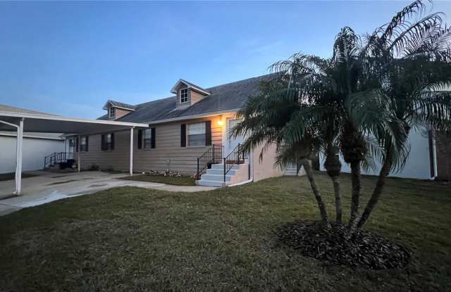 6632 HICKORYWOOD LANE