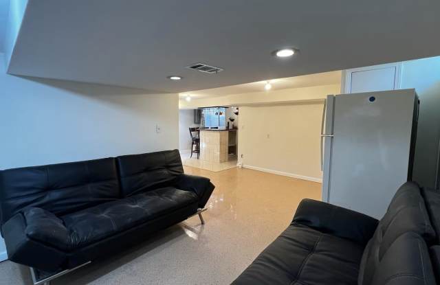 Photo of 8515 Winchester Drive - 1Unit G1
