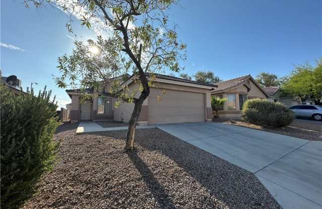 2655 Amber Crest Street