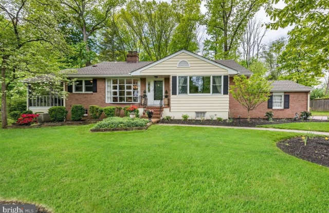 396 RIVERSIDE DRIVE