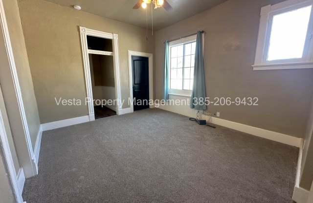 2521 Gramercy Avenue - 1